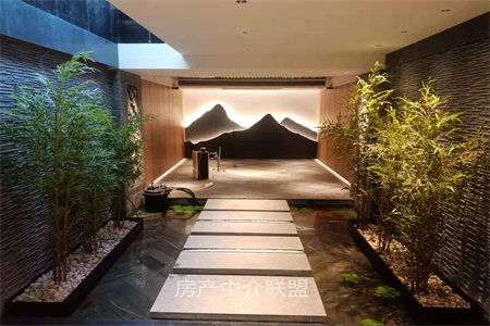 二实小实验中学附近步梯黄金楼层三室两厅送车库可分期